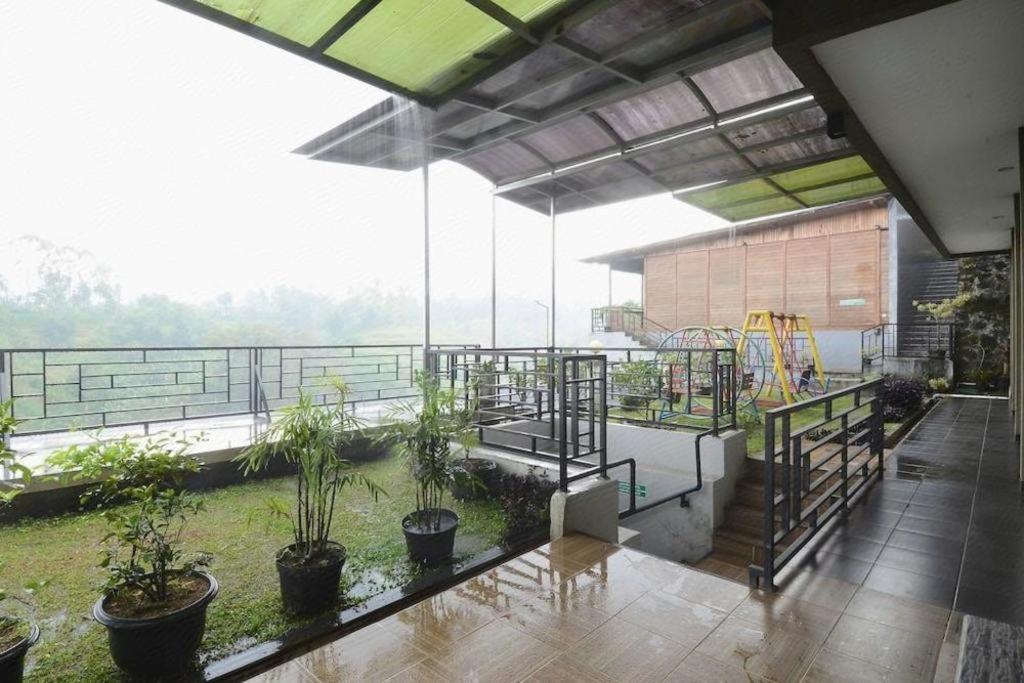 Villa Lemon Лембанг Экстерьер фото